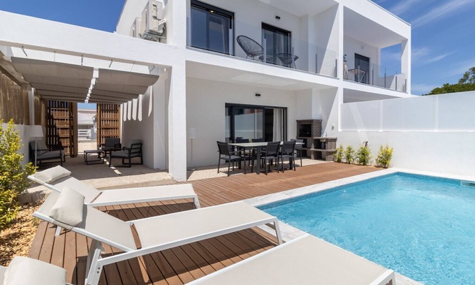 Seixal Ski Chalet | Casa Catalina/Beautiful family villa
