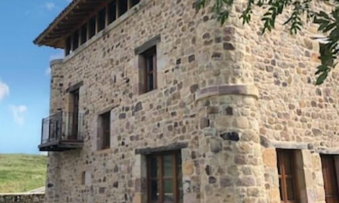 Secadura Cottage | Casa Cavellid, tower house of the 15th century, capacity 08-12 people.