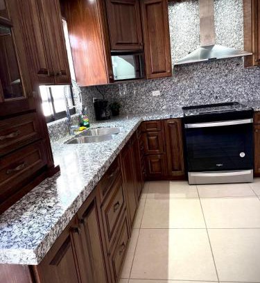 Hermosillo House | Casa Cedro Azul