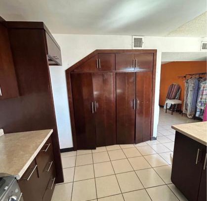 Chihuahua Apartment | Casa cerca del aeropuerto