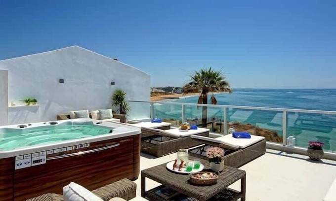 Peneco Beach Villa | Casa Chanel - Ocean front with rooftop SPA Jacuzzi