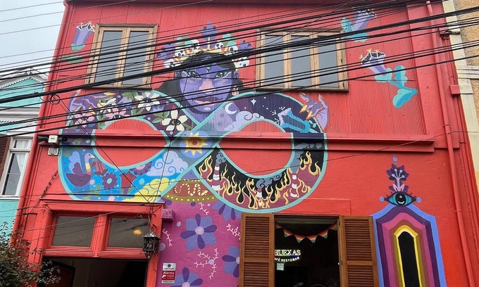 Cerro Alegre Bed & Breakfast | Casa Chuekas Rainbow bnb