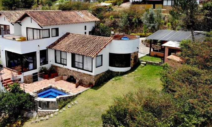 Villa de Leyva House | casa colores de la montaña