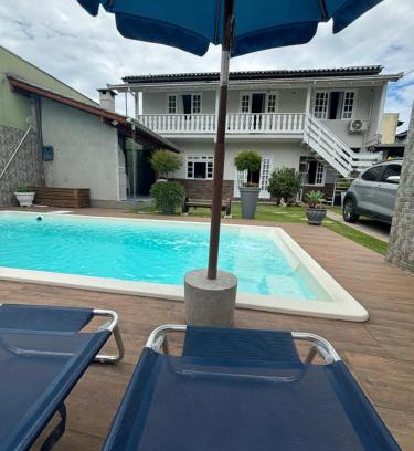 Jardim Iate Clube House | Casa com piscina Balneário Camboriú CasaAlbertiBc