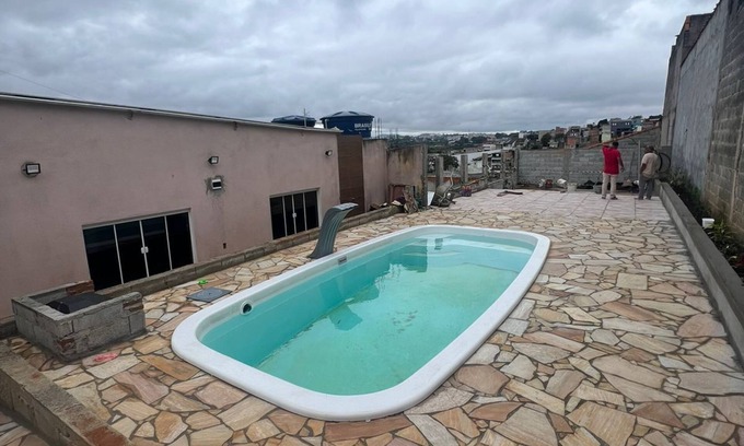 Itaquaquecetuba House | Casa com Piscina Para Eventos