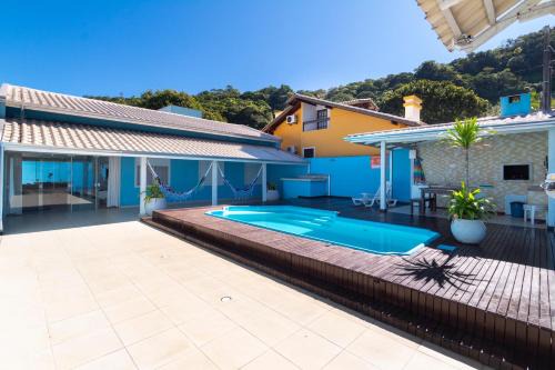 Morrinhos House | CASA COM PISCINA EM MORRINHOS - RUA HORTÊNCIA