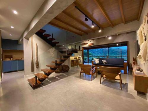 Mangaratiba House | Casa com Piscina, Rede Suspensa e Praia Privativa