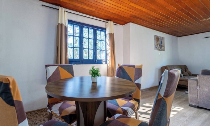 Historic Center Ski Chalet | Casa com Wi-Fi e garagem a 400m do Museu Imperial