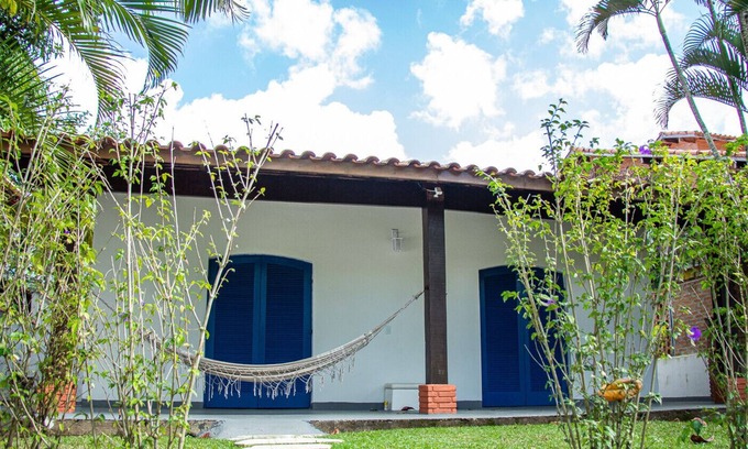 Guaeca House | Casa com WiFi e churrasq a 200m da Praia de Guaecá