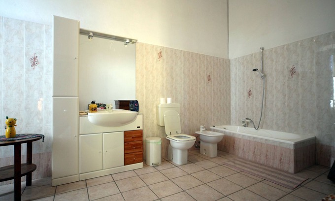 Gropello Cairoli Apartment | Casa Comelli 1885, rent a blue room