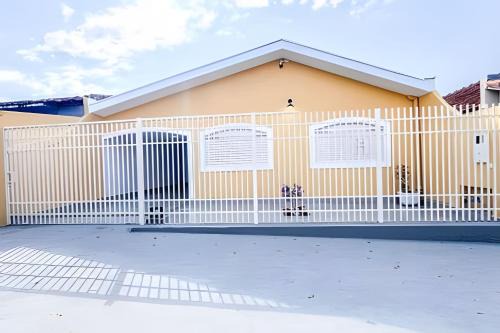 Ourinhos House | Casa completa, 3 quartos com ar e 2 vagas