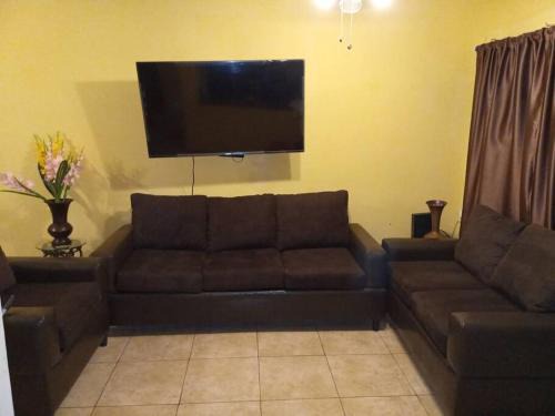 Monclova House | Casa completa en privada y con cochera