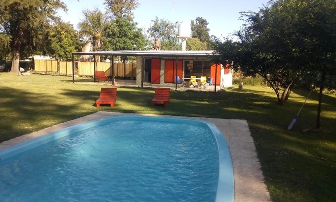 Francisco Alvarez House | Casa con Parque, Piscina y Cancha de Futbol
