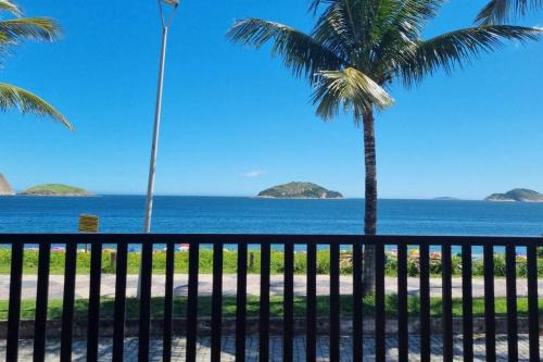 Camboinhas House | Casa Cond Ocean House Camboinhas Pé na Areia 4qts