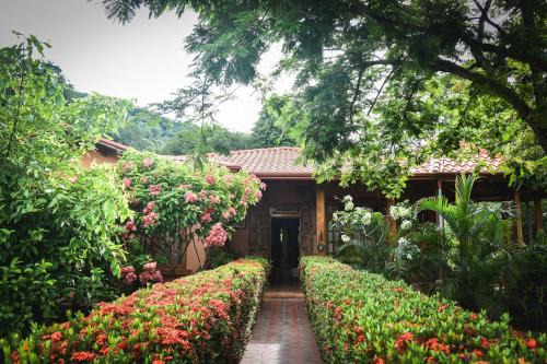 Santa Barbara Bed & Breakfast | Casa Cora Bed and Breakfast