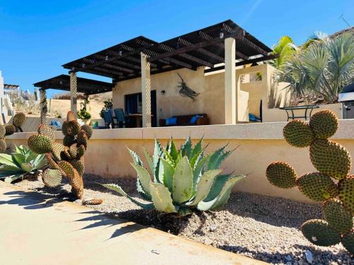 El Pescadero House | Casa Corazon - Private Home w Mtn & Ocean Views!