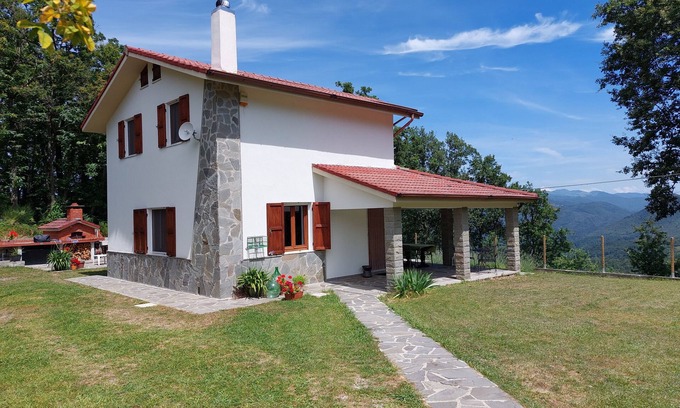 Maissana House | Casa Cossi near Cinque Terre with private pool