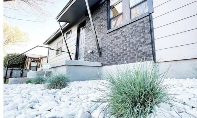 Lawton House | Casa Cowgirl - 10 mins to Ft. Sill