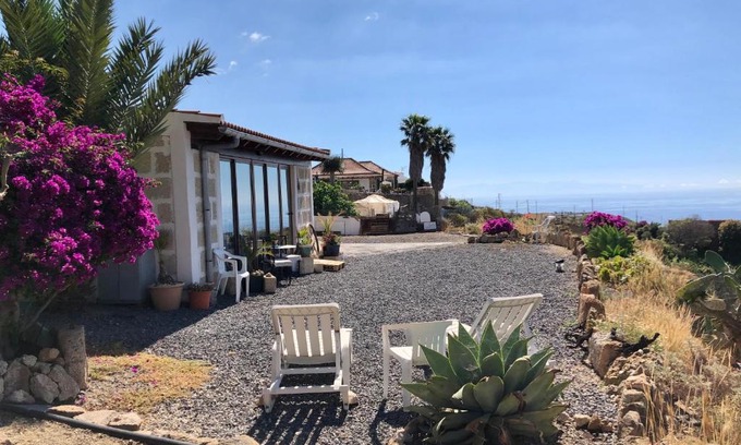 Los Gavilanes House | Casa Cueva - L&L