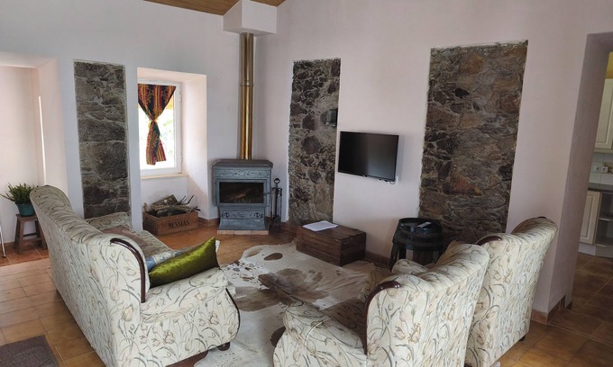 Vila Nova de Poiares Ski Chalet | Casa dos Caseiros N2