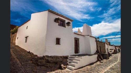 Monsaraz House | Casa D’ Santiago