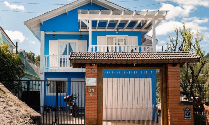 Tres Pinheiros House | Casa da bela Vista