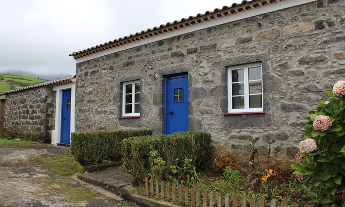 Nordestinho Cottage | Casa da Burra - It is a rural house, built in basalt stone.