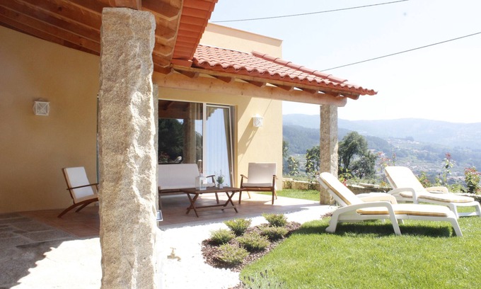 Macieira de Cambra Apartment | Casa da Nininha - T1 Duplex Green