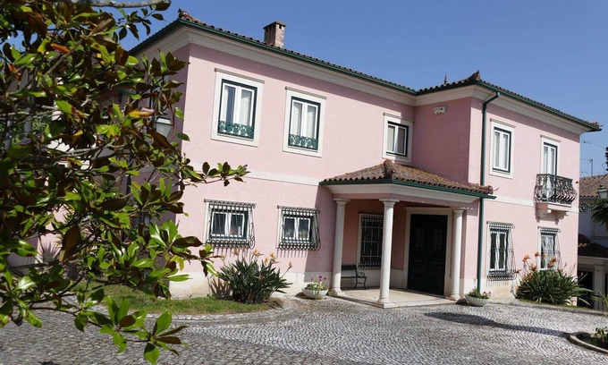 Leiria Villa | Casa da Palmeira, Comfort and simplicity in Leiria
