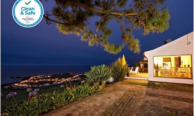 Mosteiros House | Casa da Pedreira - Villa
