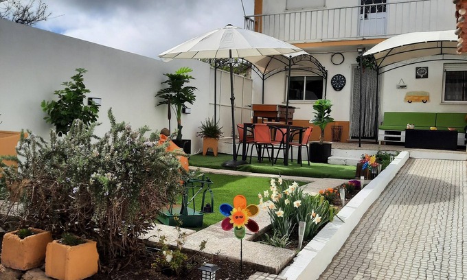 Famalicao House | CASA DA ROSEIRA - your holiday home with private garden