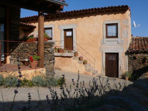 Sendim House | Casa da Ti Cura