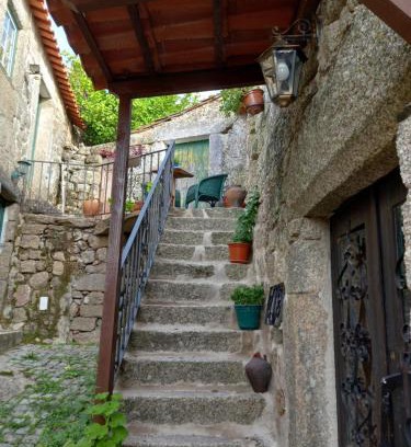Monsanto House | Casa da Ti Maria Pereira