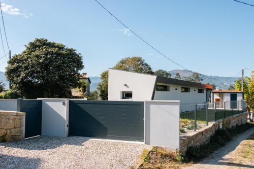 Arcos de Valdevez House | Casa da Tininha