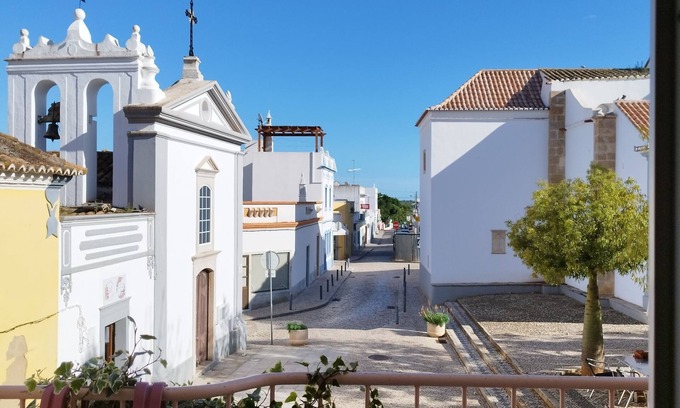 Moncarapacho e Fuseta Apartment | Casa da Vila Moncarapacho Perto da Praia e do Barrocal Algarvio