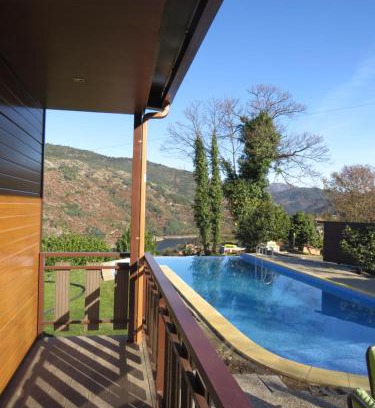 Cova House | Casa das Camélias