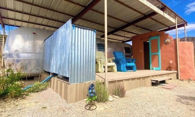 Study Butte-Terlingua Apartment | Casa de Aero