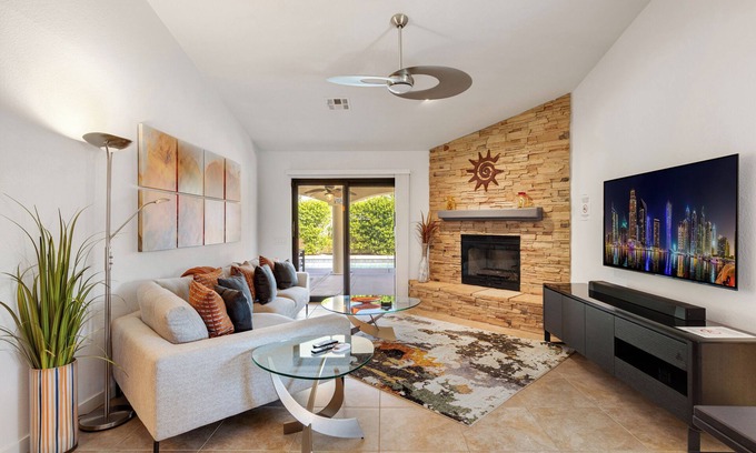 Racquet Club South House | Casa de Arcos | Private Hot Tub