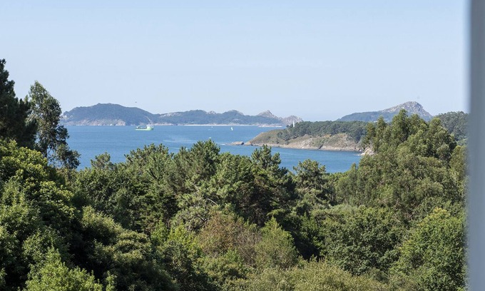 Donon House | Casa de Barra (237), sea views next to the beach