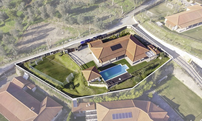 Celorico de Basto House | Casa de Basto – House in Gémeos