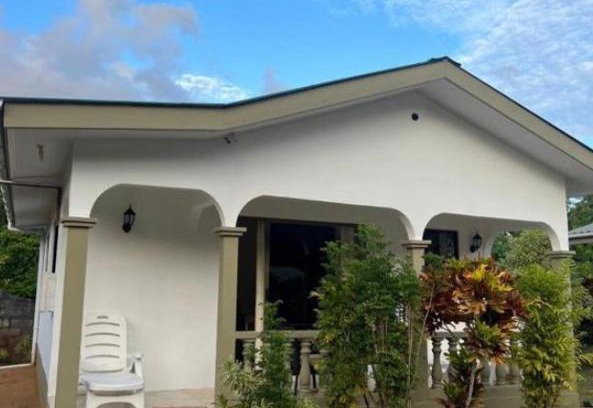 Mahe Island Apartment | Casa De Bella