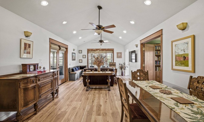 Asti House | Casa De Buti- 3B/2B Peaceful Country Home on 16 acres