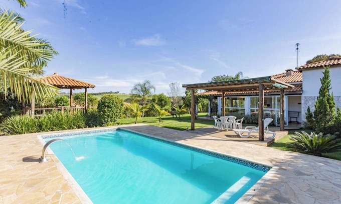 Porto Feliz Ski Chalet | Casa de Campo c/Piscina e Wi-Fi em Gramadinho