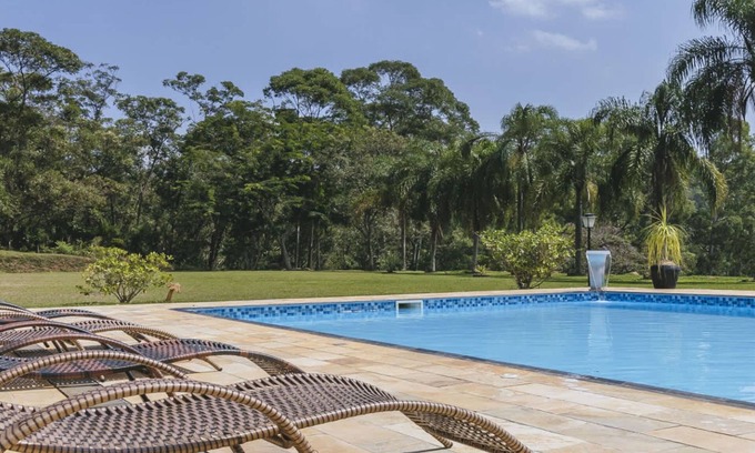 Portao House | Casa de Campo em Atibaia Piscina e Churrasqueira