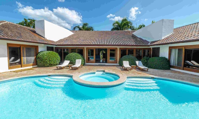 Casa de Campo Villa | Casa de Campo Luxury Villa With Pool And Jacuzzi