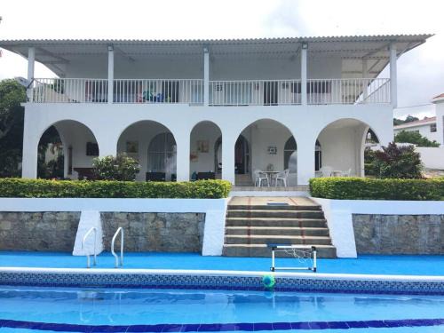 El Colegio House | Casa de campo mesitas del colegio