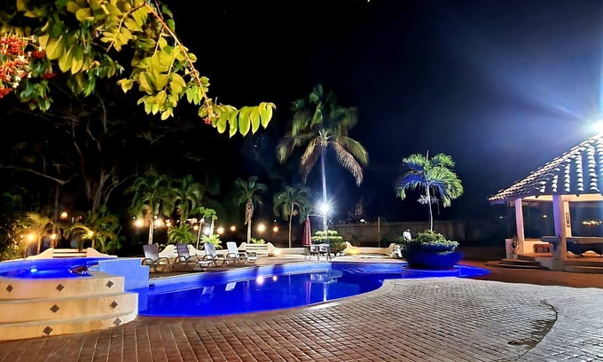 Nueva Gorgona House | Casa de Campo Mia