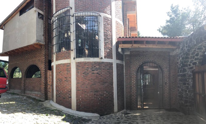 Tlalpan Cabin | Casa de campo con chimenea
