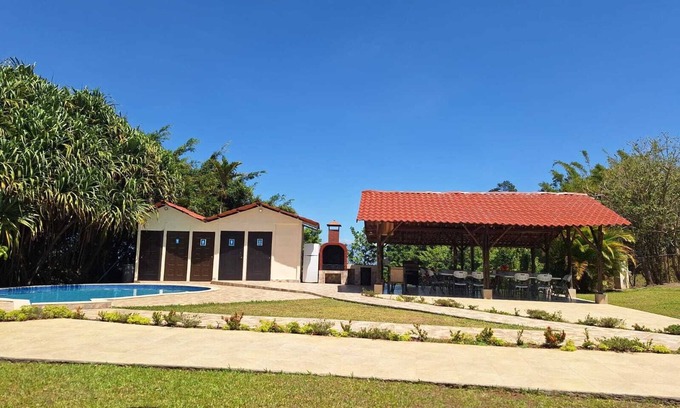 Atenas Apartment | CASA DE CAMPO VACACIONAL