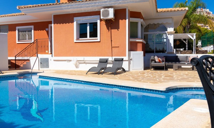 Mutxamel Villa | Casa de Familia, luxury villa with private pool